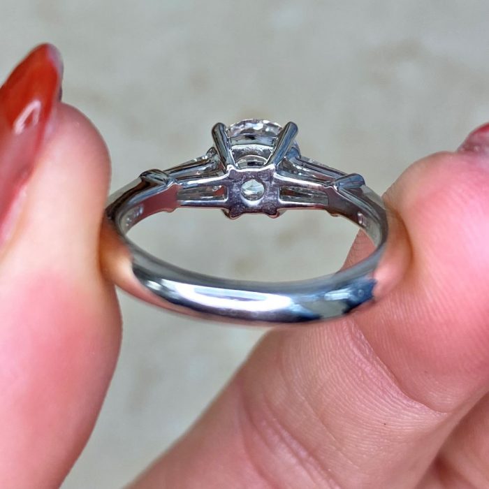 Platinum Mounting Tiffany & Co. Signed Diamond Engagement Ring 14185 F6